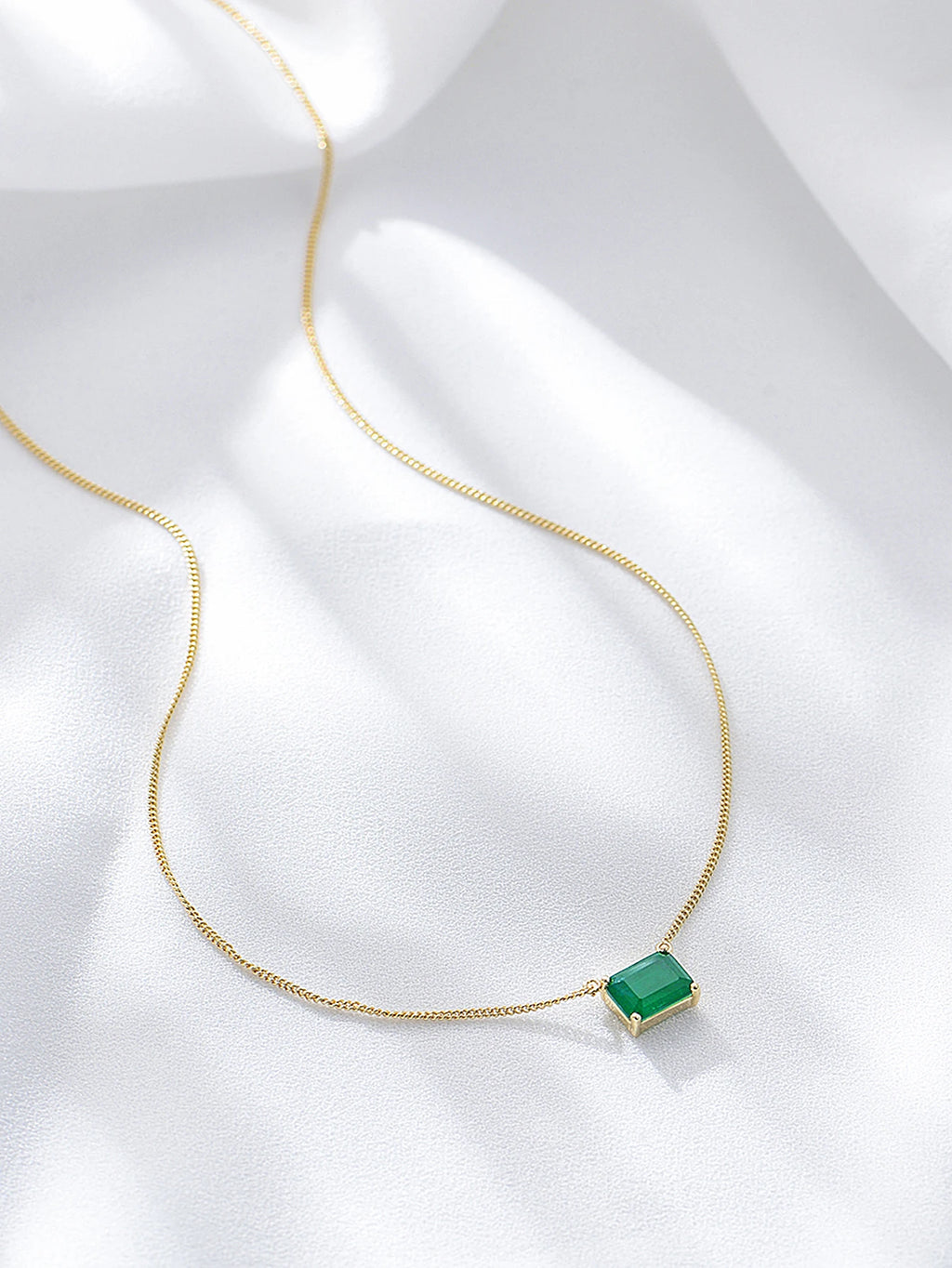 Emerald Elegance Necklace™